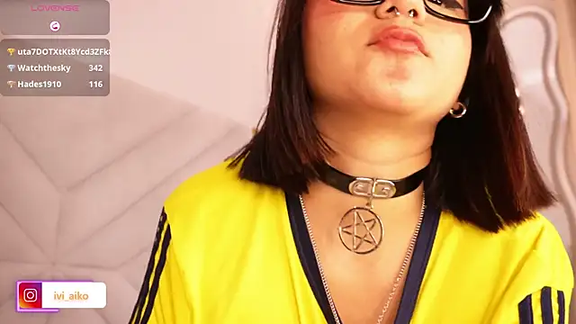 Ivi_Aiko's Live XXX Chat