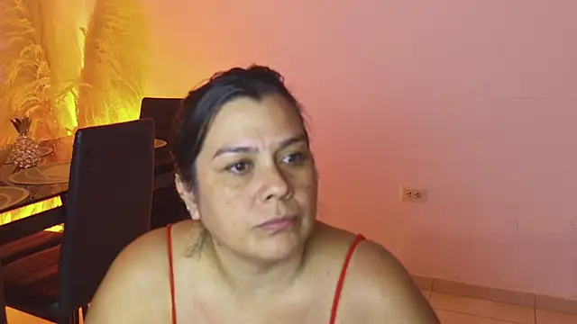Czat XXX na żywo – Martina_Foxy01
