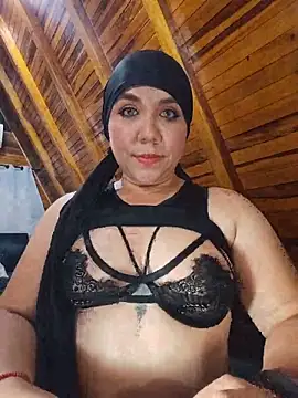 XXX chat uživo modela AmbarBurhan