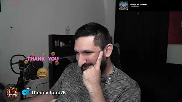 DevilPup75_ Adlı Modelin Canlı XXX Sohbeti