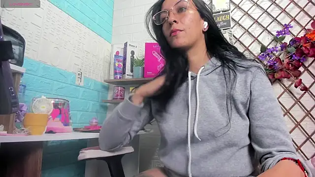 SALOME_KORLAND's Live XXX Chat