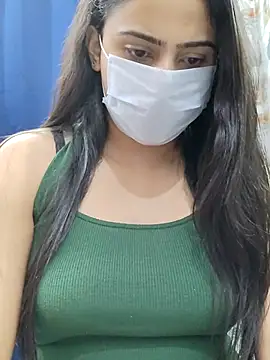 Chat XXX en directo de Ivymybae