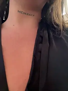 Sweet_vicky_hot 现场XXX聊天