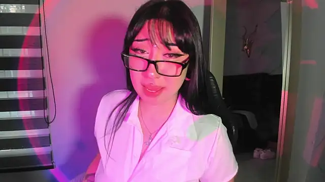 KomiCatt Chat XXX in diretta