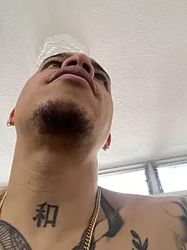 AlphaMasterXxx Chat XXX live