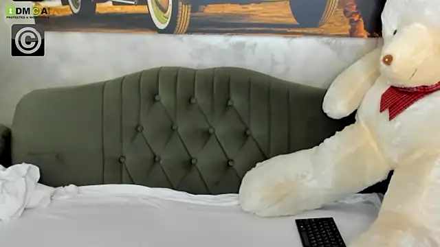 SilverMiss Chat XXX live