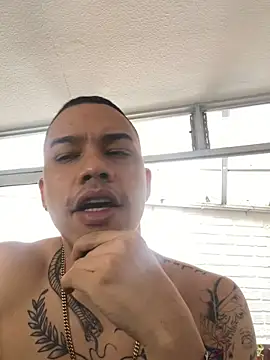 AlphaMasterXxx – Live XXX-chat