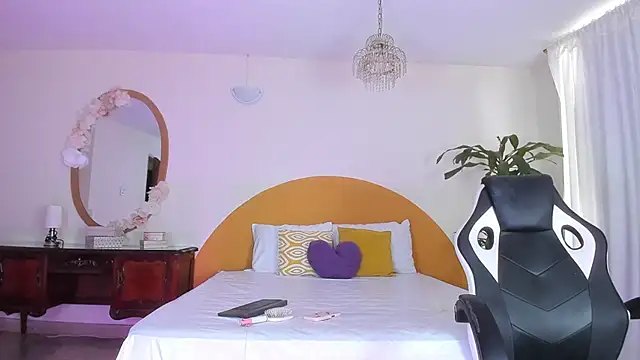 AlinaSimmons 라이브 XXX 채팅