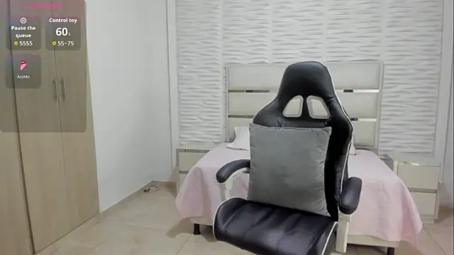 Czat XXX na żywo – Layla_irfan