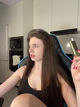 CurlyLara – Live XXX-chat