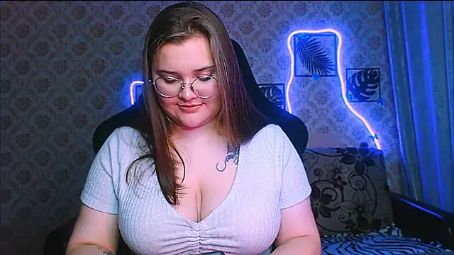 InLoveWithLife26n Live XXX chat