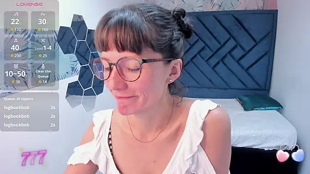Chatroom XXX en direct de Valery_More__