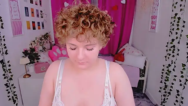 دردشة MelittaStorrie الجنسية المباشرة