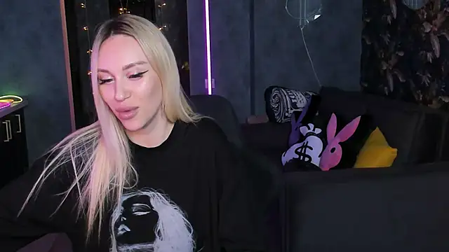 Blckmirrorr Chat XXX in diretta