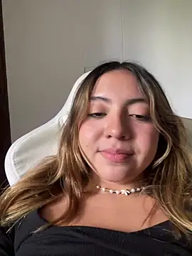 Czat XXX na żywo – Bonni_lohan