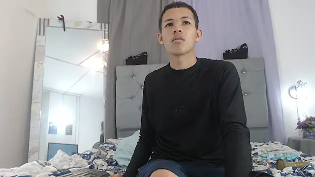 PhillipCox's Webcam Show