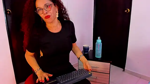 kataleya_saenz1's Live XXX Chat
