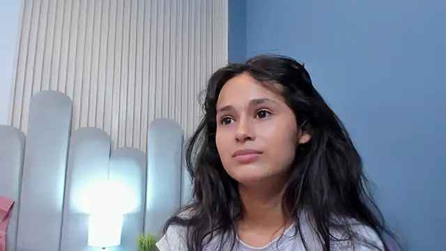 luly_dreams' Live XXX Chat