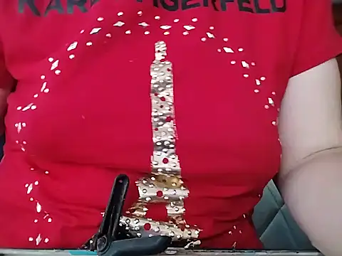 Chatroom XXX en direct de spundarella420