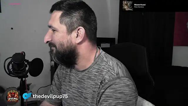 Chat XXX en directo de DevilPup75_