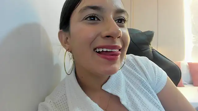 Chatroom XXX en direct de kira_relish