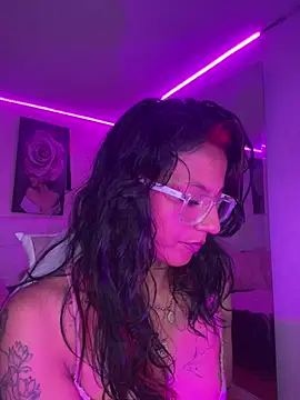 SamathaMay live XXX chat