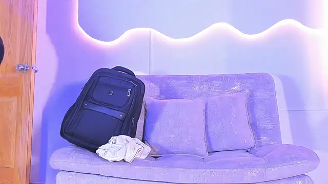 ArohomLester_ Chat XXX in diretta