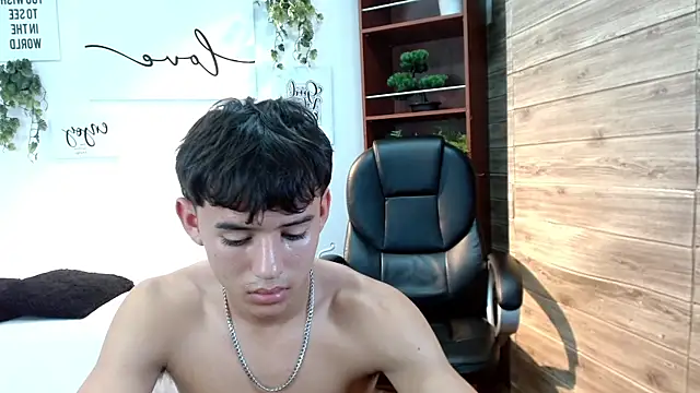 Ryan_grayx live XXX chat