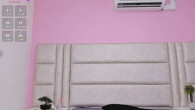 Liia_Collins ওয়েবক্যাম শো