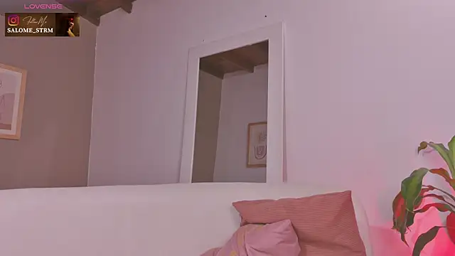 SalomeStorm_ live XXX chat