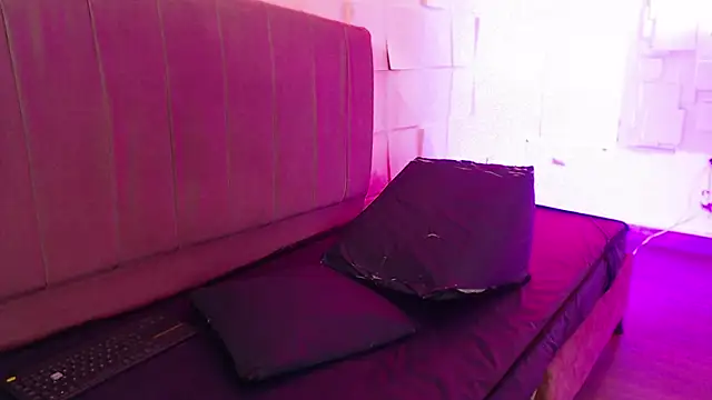Cata_black élő XXX-chatje