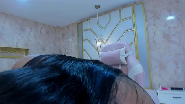 Laiila_bigboobsのライブXXXチャット
