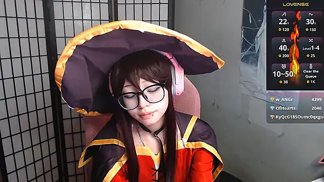 SaxonDibs' Live XXX Chat