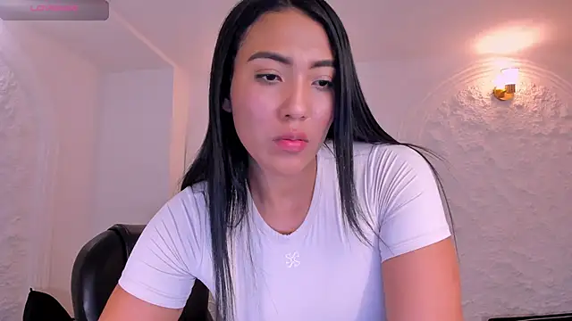 NatalieLewis Live XXX Chat