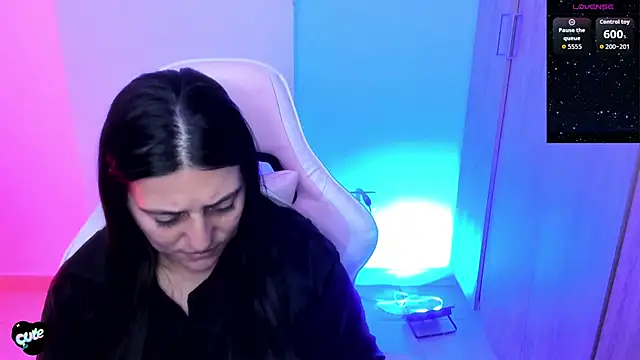 Saskyaa Live XXX-Chat