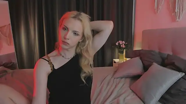 Tiffany__King Adlı Modelin Canlı XXX Sohbeti