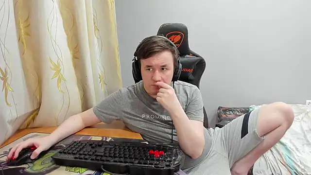 iliaskrislove Chat XXX live