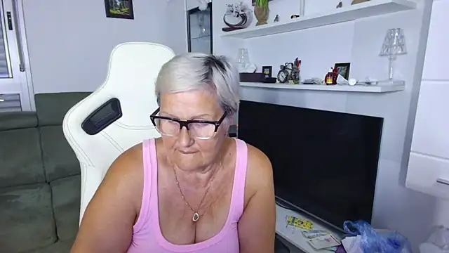 Selenna57's Live XXX Chat