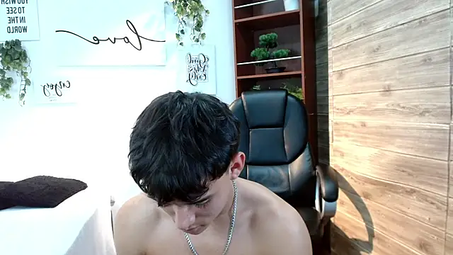 XXX chat uživo modela Ryan_grayx