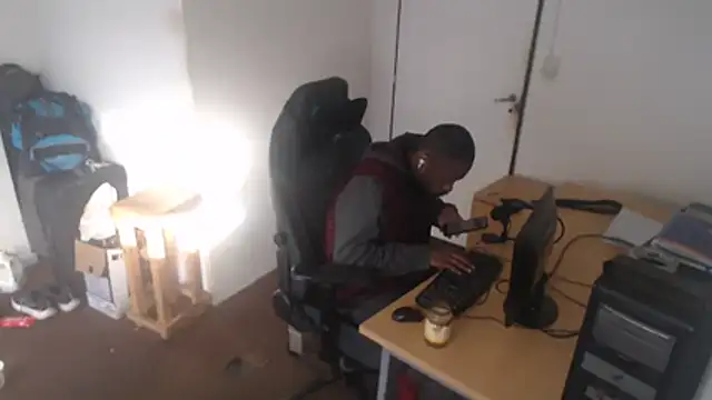 Mastertopdome's Live XXX Chat