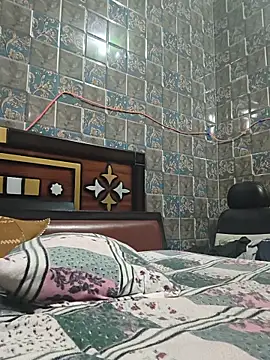 TNTBOSS01 élő XXX-chatje