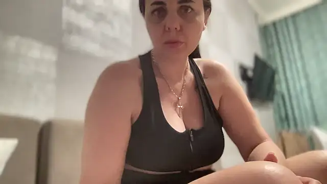 Darsy_Rox's Live XXX Chat