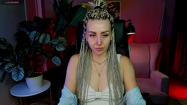 MonicaRiley live XXX chat