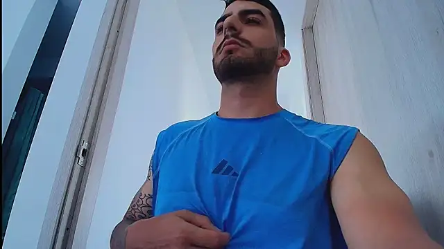 thomas_gun's Live XXX Chat