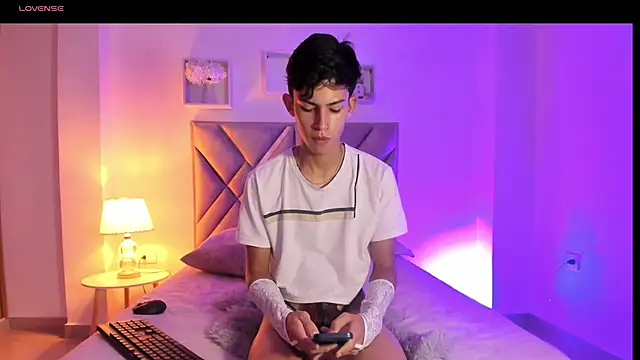 Pertunjukan Kamera Web Baby_noahtt