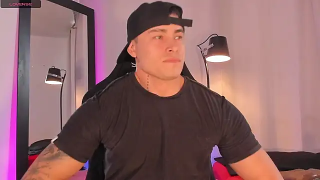 Онлайн чат XXX connorsmiith