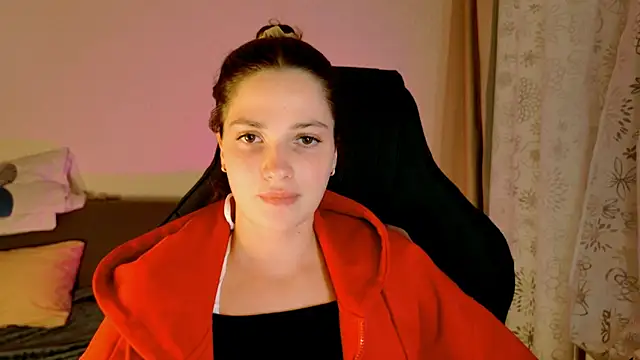 KiraVair Chat XXX in diretta