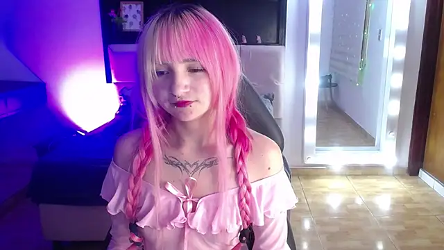 Czat XXX na żywo – _Charlotte_Collins_