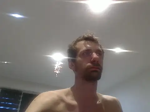 iLoveElusiveCats Live XXX Chat