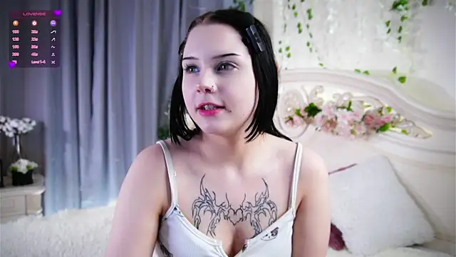Chat XXX ao vivo de MelaineCore